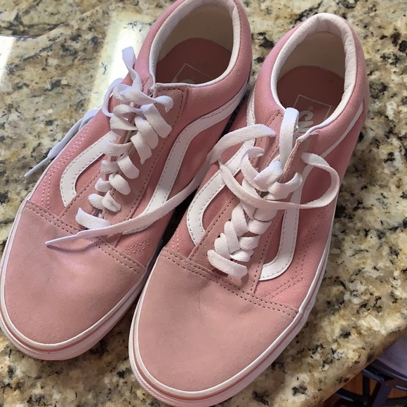 Vans - Picture 3 of 4